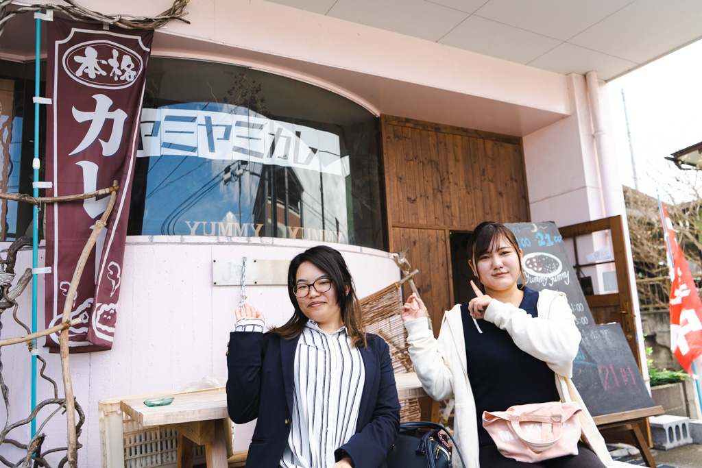 店の前
