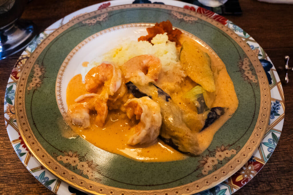 キッチンサフラン　海老のレッドカレー