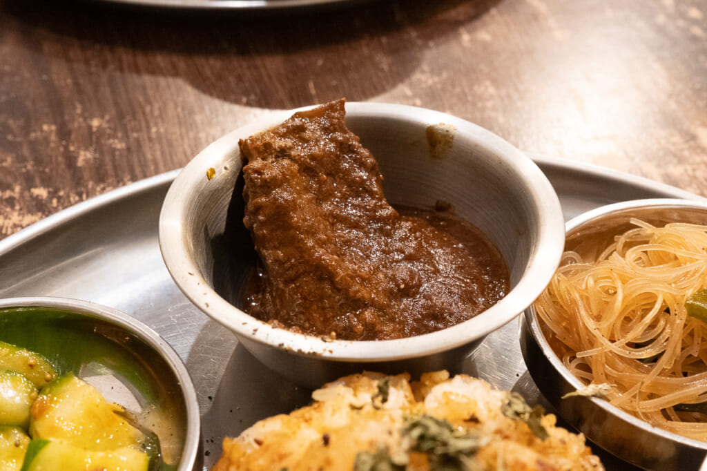 I&I ayanai(アヤナイ)　黒酢香辛酸辣鶏