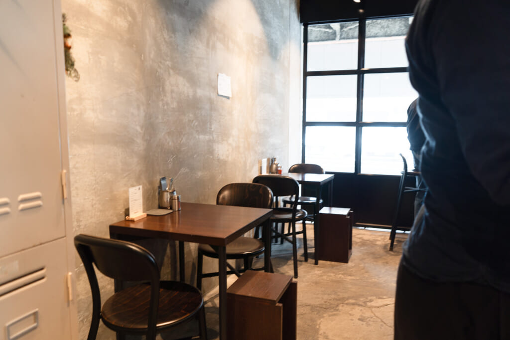 香酵味食堂　店内