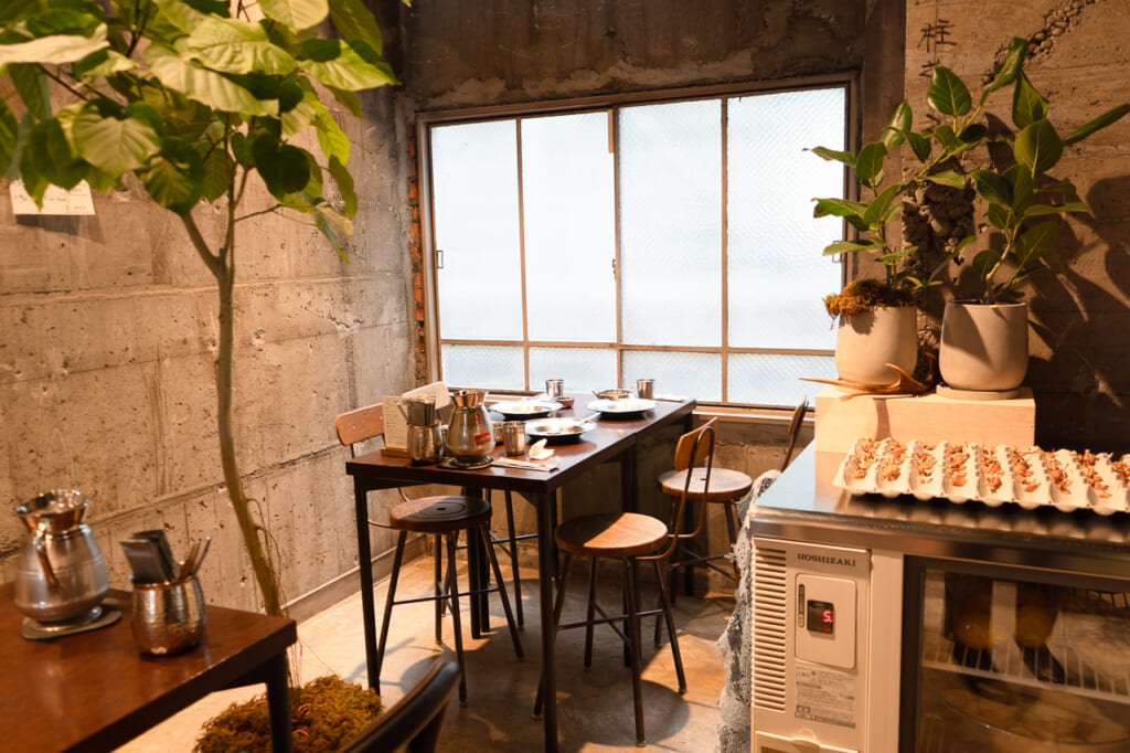 香酵味食堂　店内